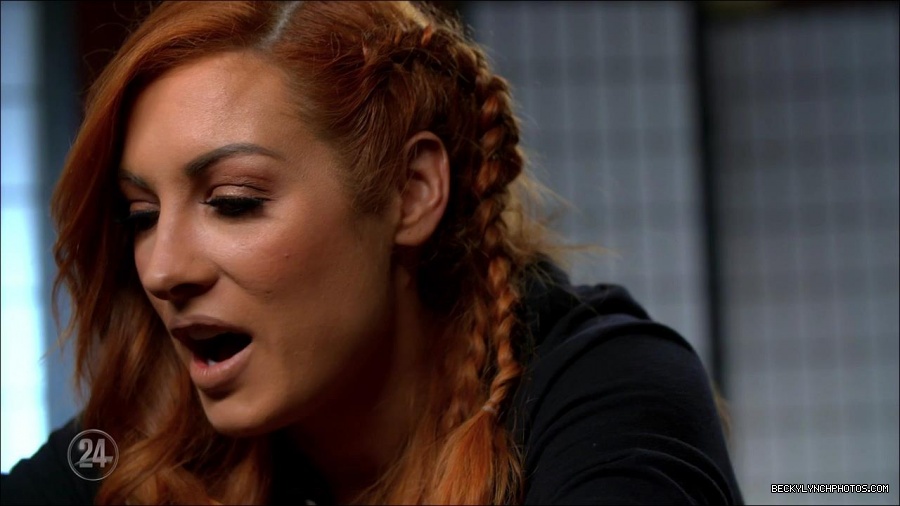 Becky_Lynch_-_The_Man_mp4_000361300.jpg