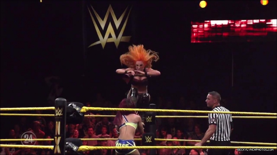 Becky_Lynch_-_The_Man_mp4_000708566.jpg