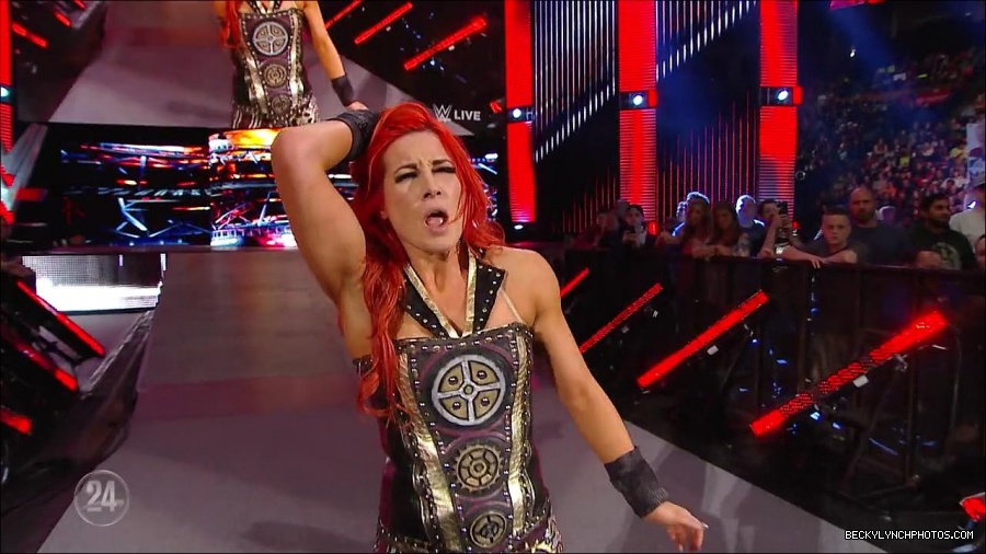 Becky_Lynch_-_The_Man_mp4_000914733.jpg