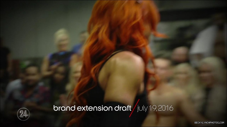 Becky_Lynch_-_The_Man_mp4_000937133.jpg