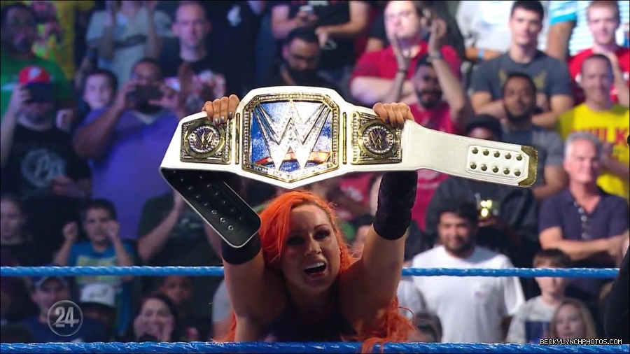 Becky_Lynch_-_The_Man_mp4_000964733.jpg