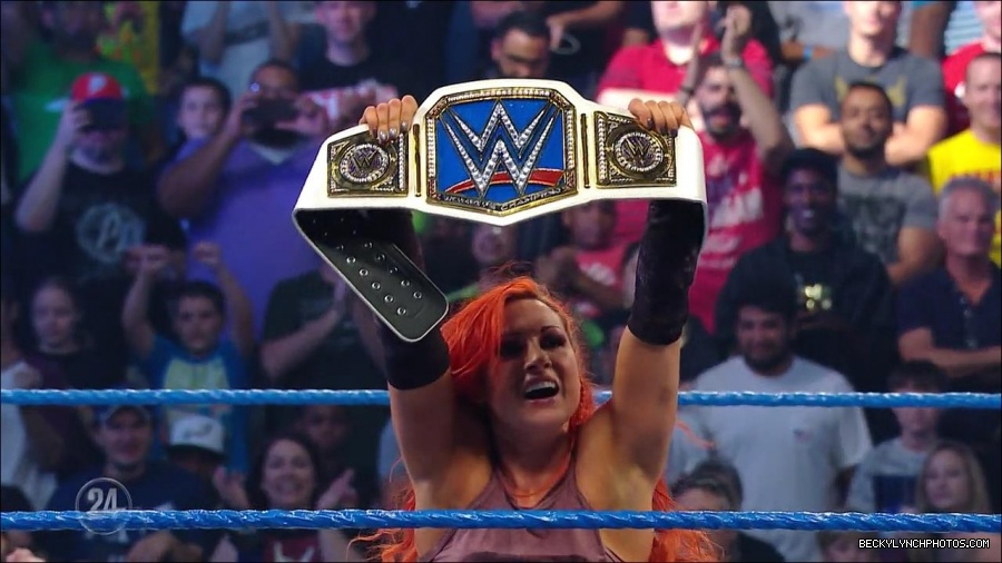 Becky_Lynch_-_The_Man_mp4_000965533.jpg