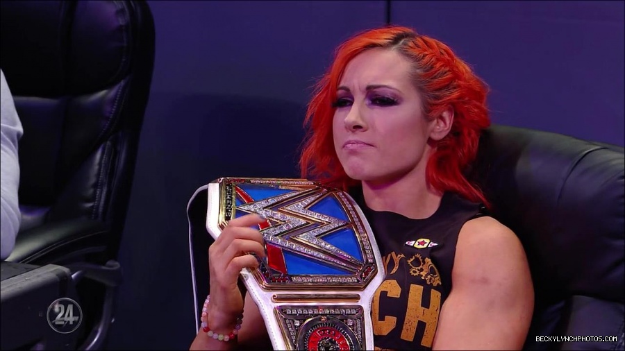 Becky_Lynch_-_The_Man_mp4_000972733.jpg