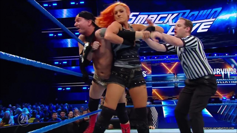 Becky_Lynch_-_The_Man_mp4_001035133.jpg