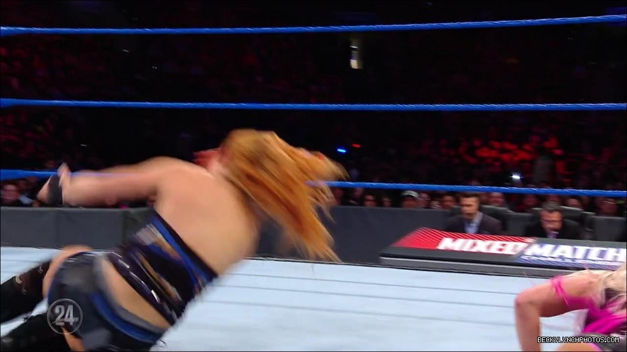 Becky_Lynch_-_The_Man_mp4_001035933.jpg