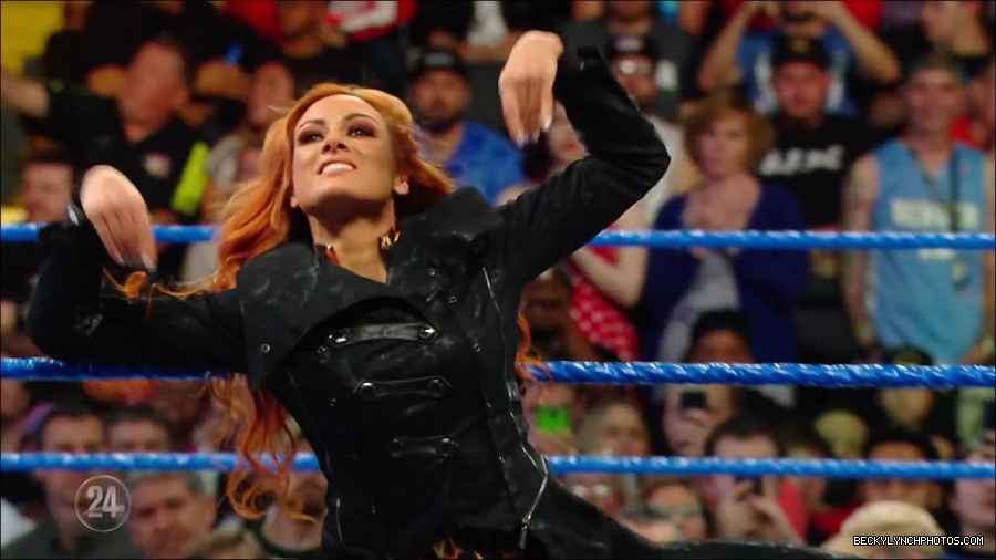 Becky_Lynch_-_The_Man_mp4_001114366.jpg