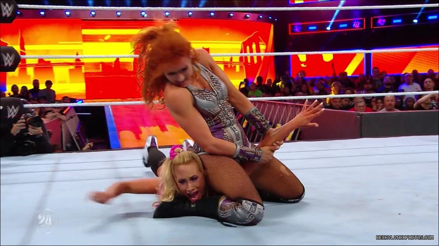 Becky_Lynch_-_The_Man_mp4_001192366.jpg