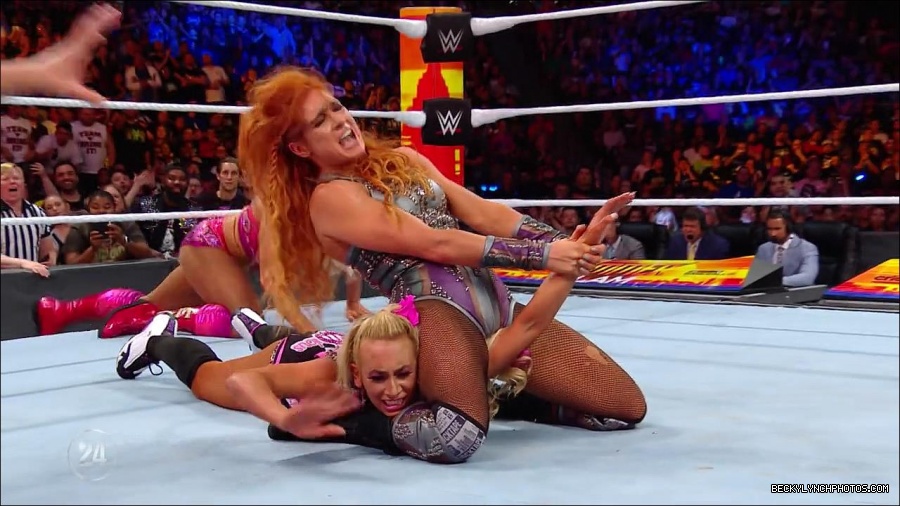 Becky_Lynch_-_The_Man_mp4_001199966.jpg