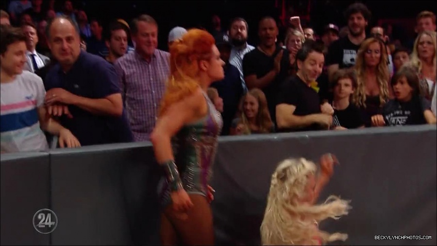 Becky_Lynch_-_The_Man_mp4_001238366.jpg