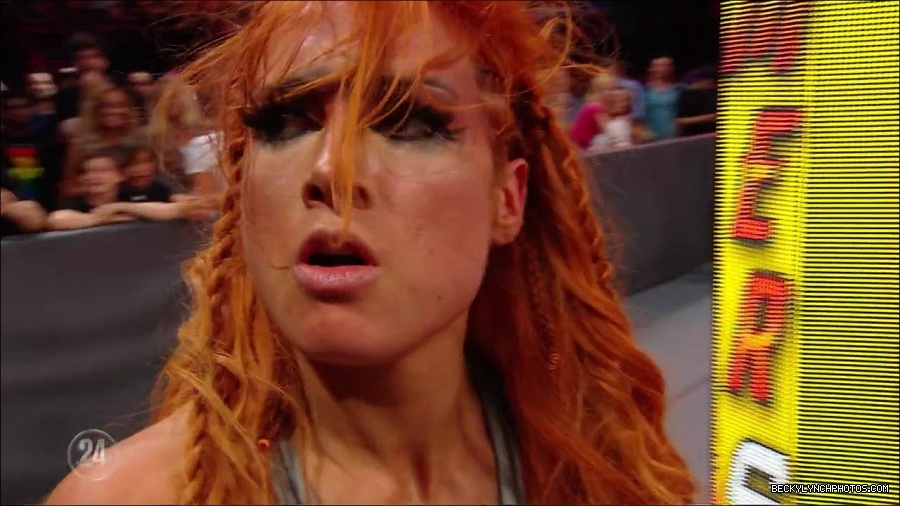 Becky_Lynch_-_The_Man_mp4_001255966.jpg