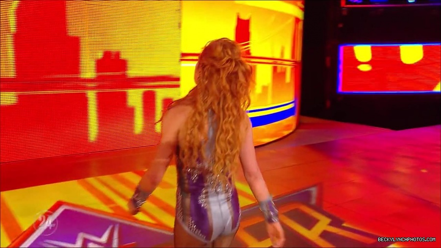 Becky_Lynch_-_The_Man_mp4_001261566.jpg