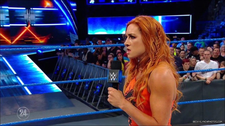 Becky_Lynch_-_The_Man_mp4_001291566.jpg