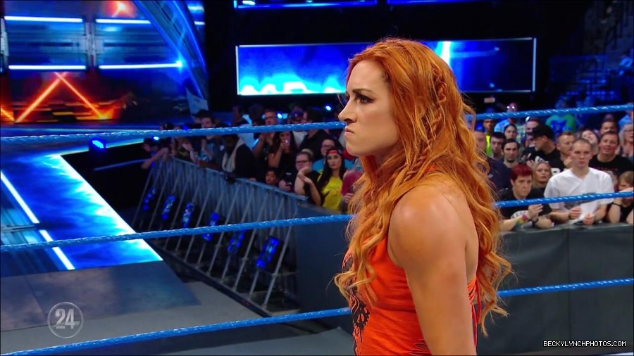 Becky_Lynch_-_The_Man_mp4_001293566.jpg