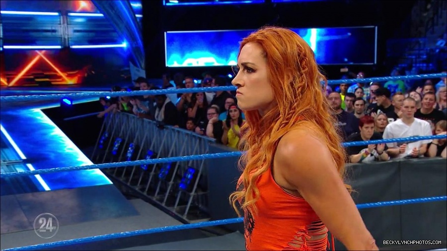 Becky_Lynch_-_The_Man_mp4_001293966.jpg