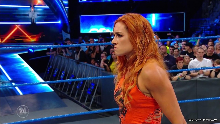 Becky_Lynch_-_The_Man_mp4_001294766.jpg