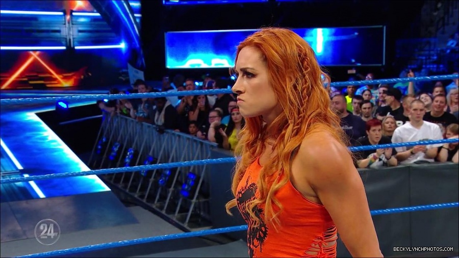 Becky_Lynch_-_The_Man_mp4_001295166.jpg