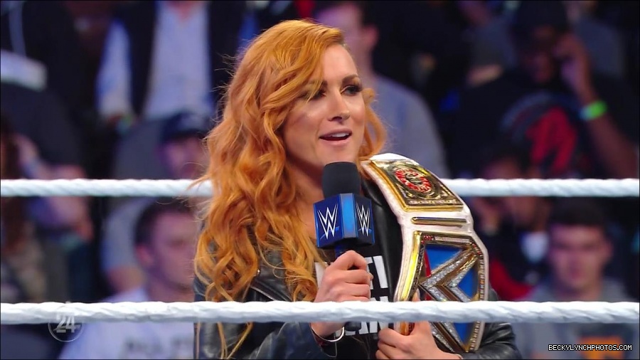 Becky_Lynch_-_The_Man_mp4_001348366.jpg