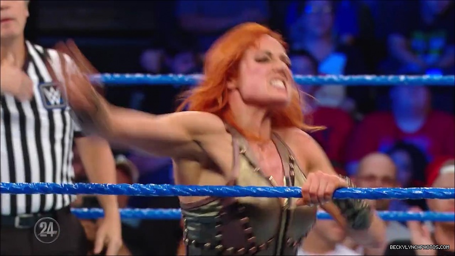 Becky_Lynch_-_The_Man_mp4_001374766.jpg