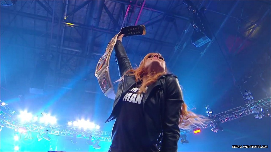 Becky_Lynch_-_The_Man_mp4_001382766.jpg