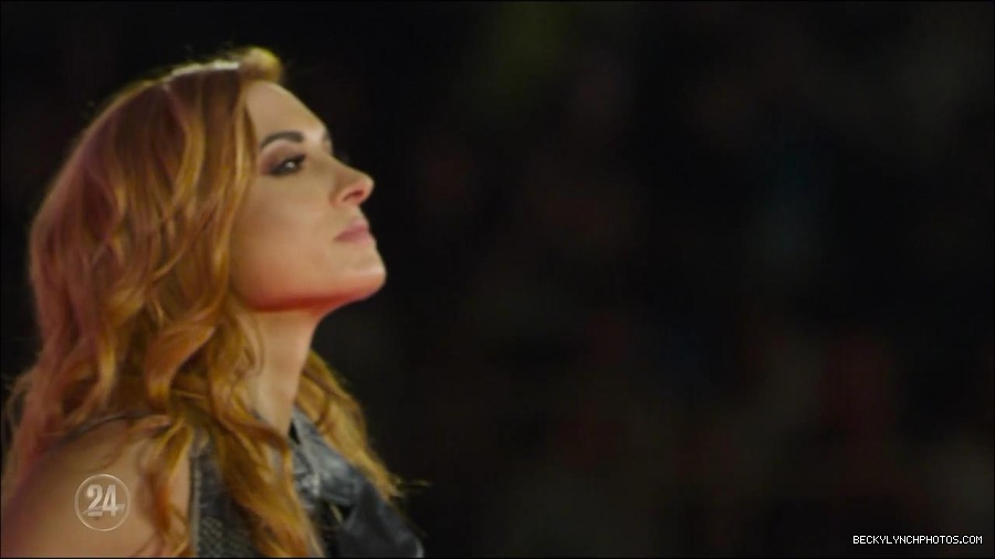 Becky_Lynch_-_The_Man_mp4_001415033.jpg