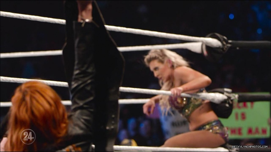 Becky_Lynch_-_The_Man_mp4_001416633.jpg