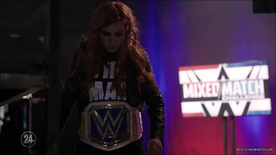 Becky_Lynch_-_The_Man_mp4_001421833.jpg