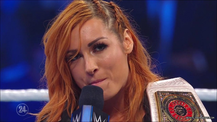 Becky_Lynch_-_The_Man_mp4_001435833.jpg