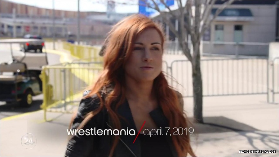 Becky_Lynch_-_The_Man_mp4_001465433.jpg