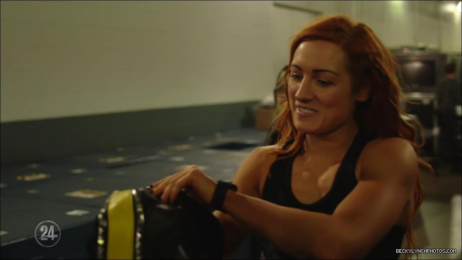 Becky_Lynch_-_The_Man_mp4_001556633.jpg