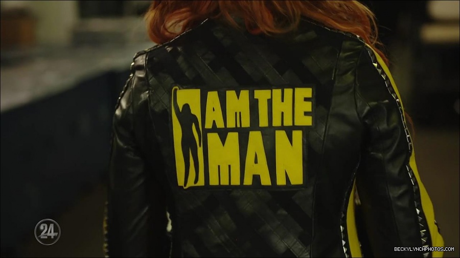 Becky_Lynch_-_The_Man_mp4_001563033.jpg