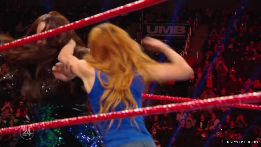 Becky_Lynch_-_The_Man_mp4_001642166.jpg