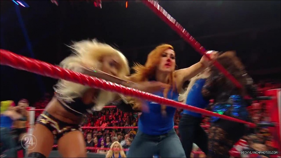 Becky_Lynch_-_The_Man_mp4_001658166.jpg