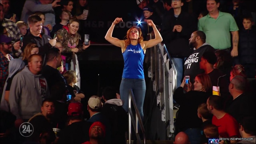 Becky_Lynch_-_The_Man_mp4_001706966.jpg