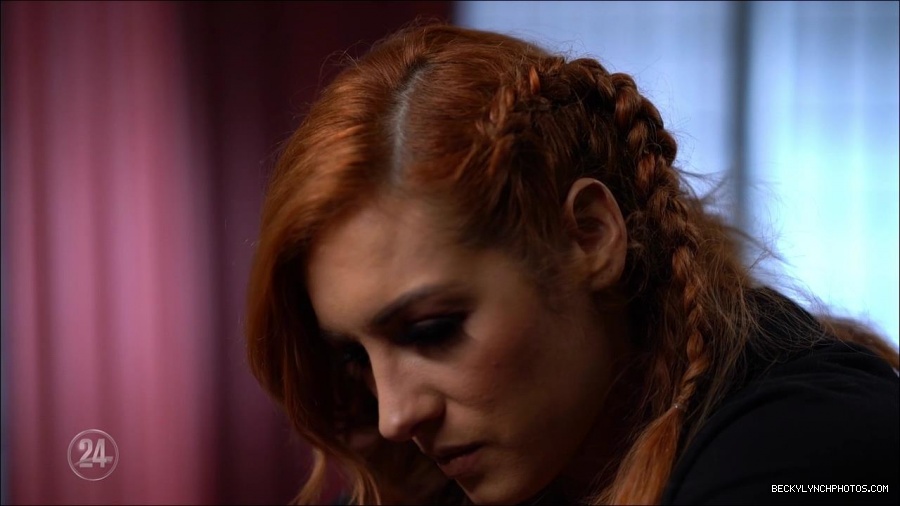 Becky_Lynch_-_The_Man_mp4_001736566.jpg