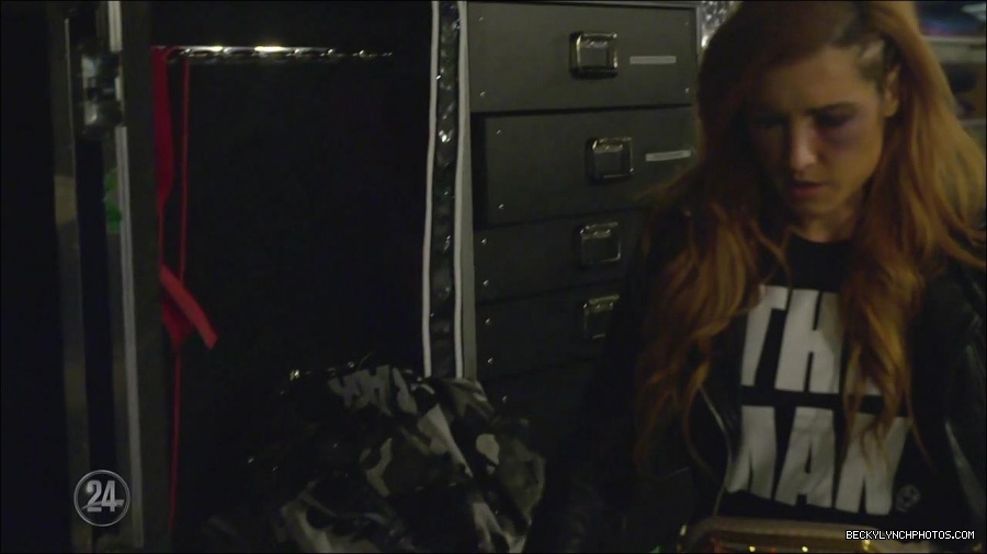 Becky_Lynch_-_The_Man_mp4_001847700.jpg