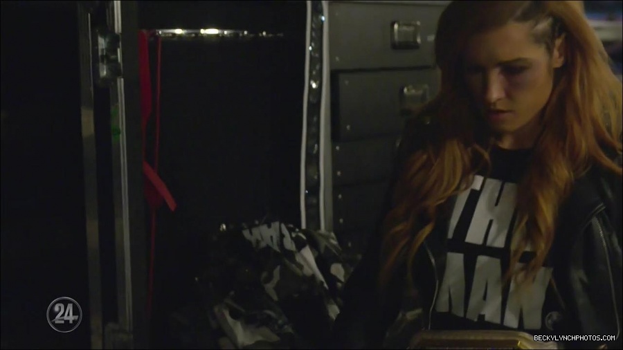 Becky_Lynch_-_The_Man_mp4_001848900.jpg