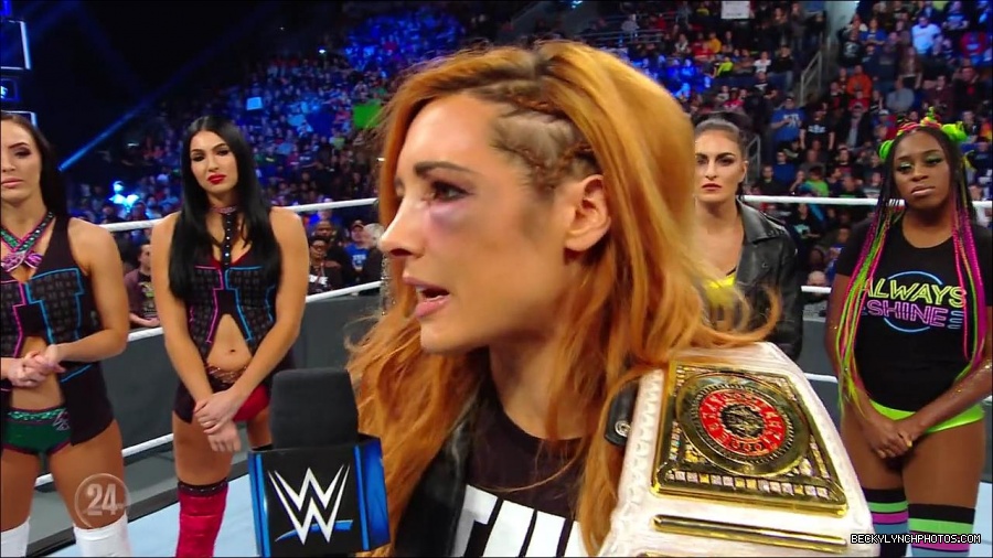 Becky_Lynch_-_The_Man_mp4_001887300.jpg