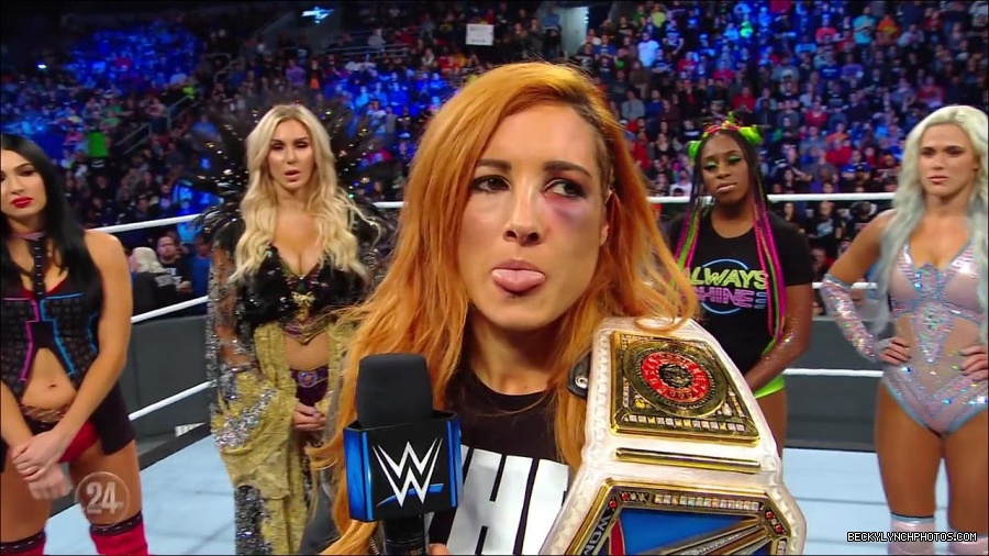 Becky_Lynch_-_The_Man_mp4_001891300.jpg