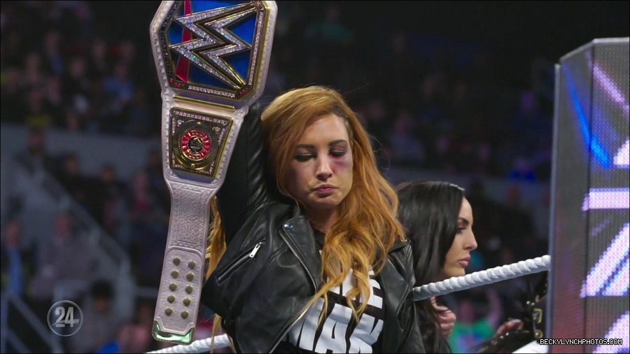 Becky_Lynch_-_The_Man_mp4_001915300.jpg