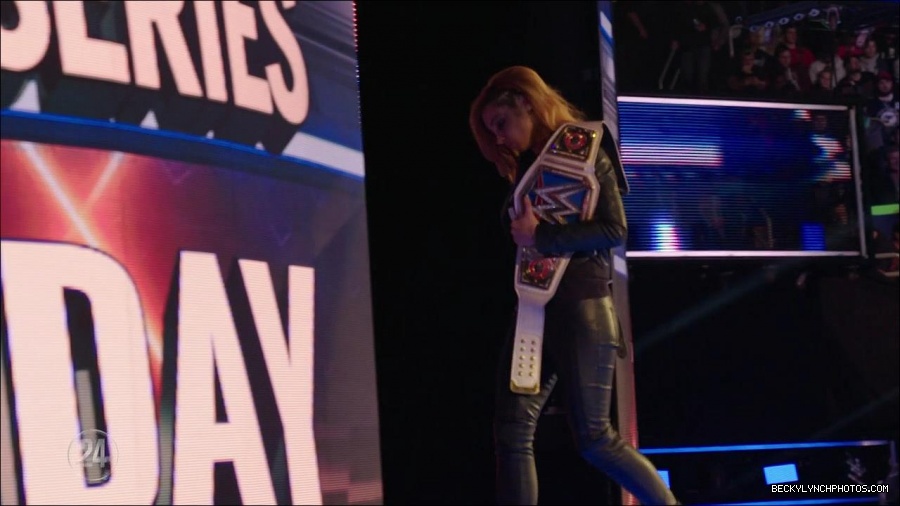 Becky_Lynch_-_The_Man_mp4_001927300.jpg