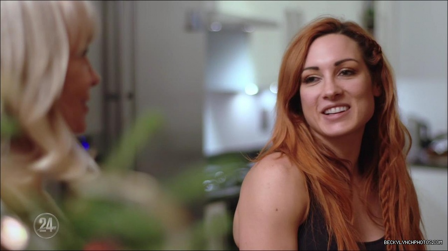 Becky_Lynch_-_The_Man_mp4_002140100.jpg