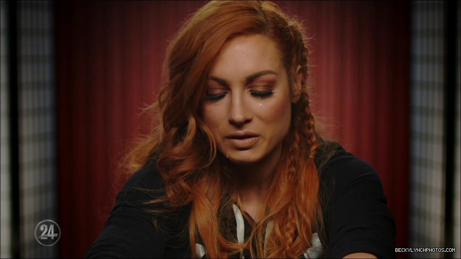 Becky_Lynch_-_The_Man_mp4_002280100.jpg