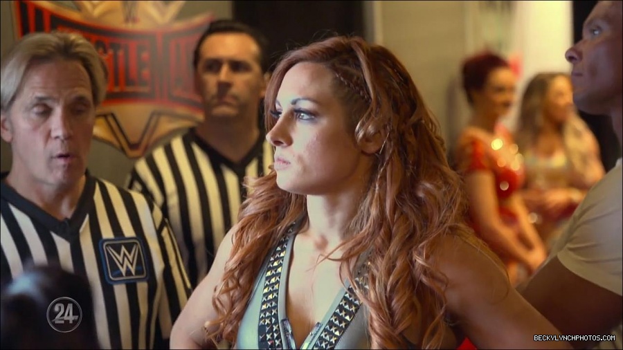 Becky_Lynch_-_The_Man_mp4_002353700.jpg