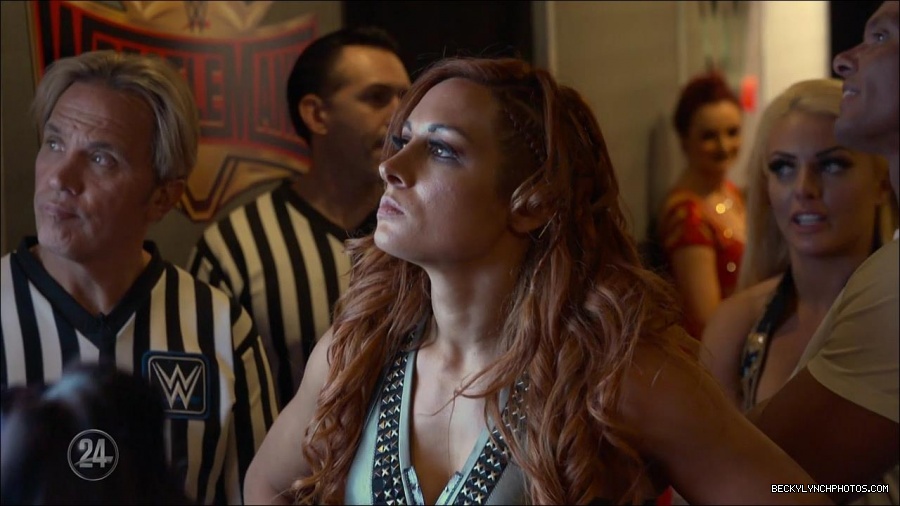 Becky_Lynch_-_The_Man_mp4_002357700.jpg