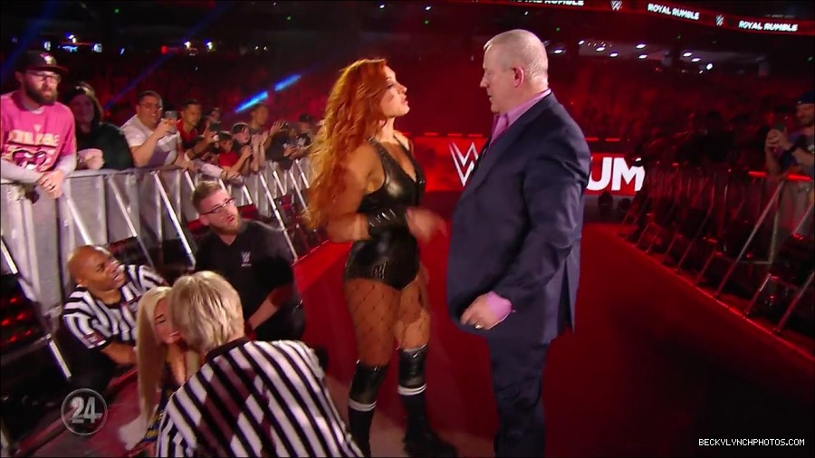 Becky_Lynch_-_The_Man_mp4_002394100.jpg