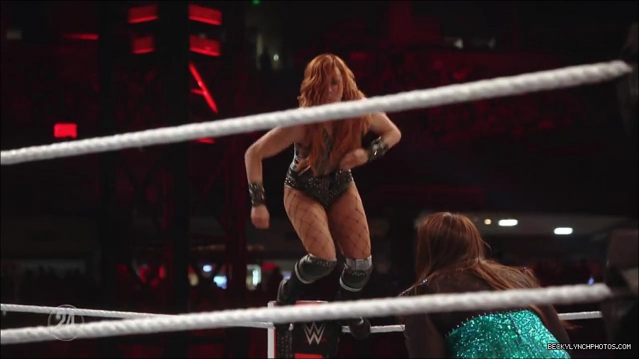 Becky_Lynch_-_The_Man_mp4_002430500.jpg