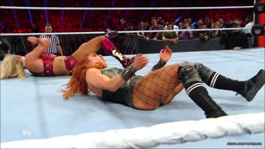 Becky_Lynch_-_The_Man_mp4_002438900.jpg