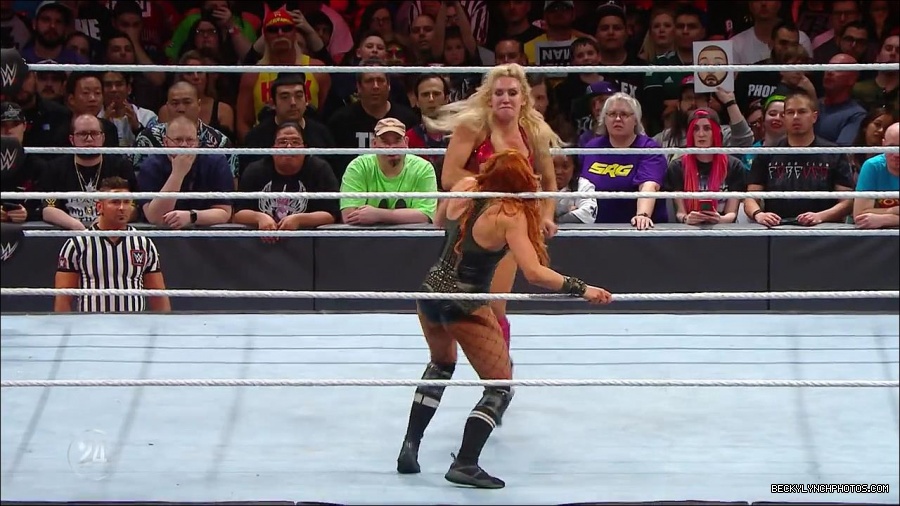 Becky_Lynch_-_The_Man_mp4_002440900.jpg