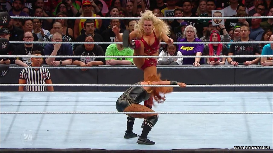 Becky_Lynch_-_The_Man_mp4_002441300.jpg