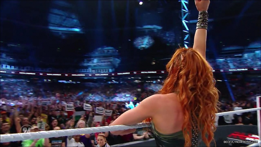 Becky_Lynch_-_The_Man_mp4_002480100.jpg